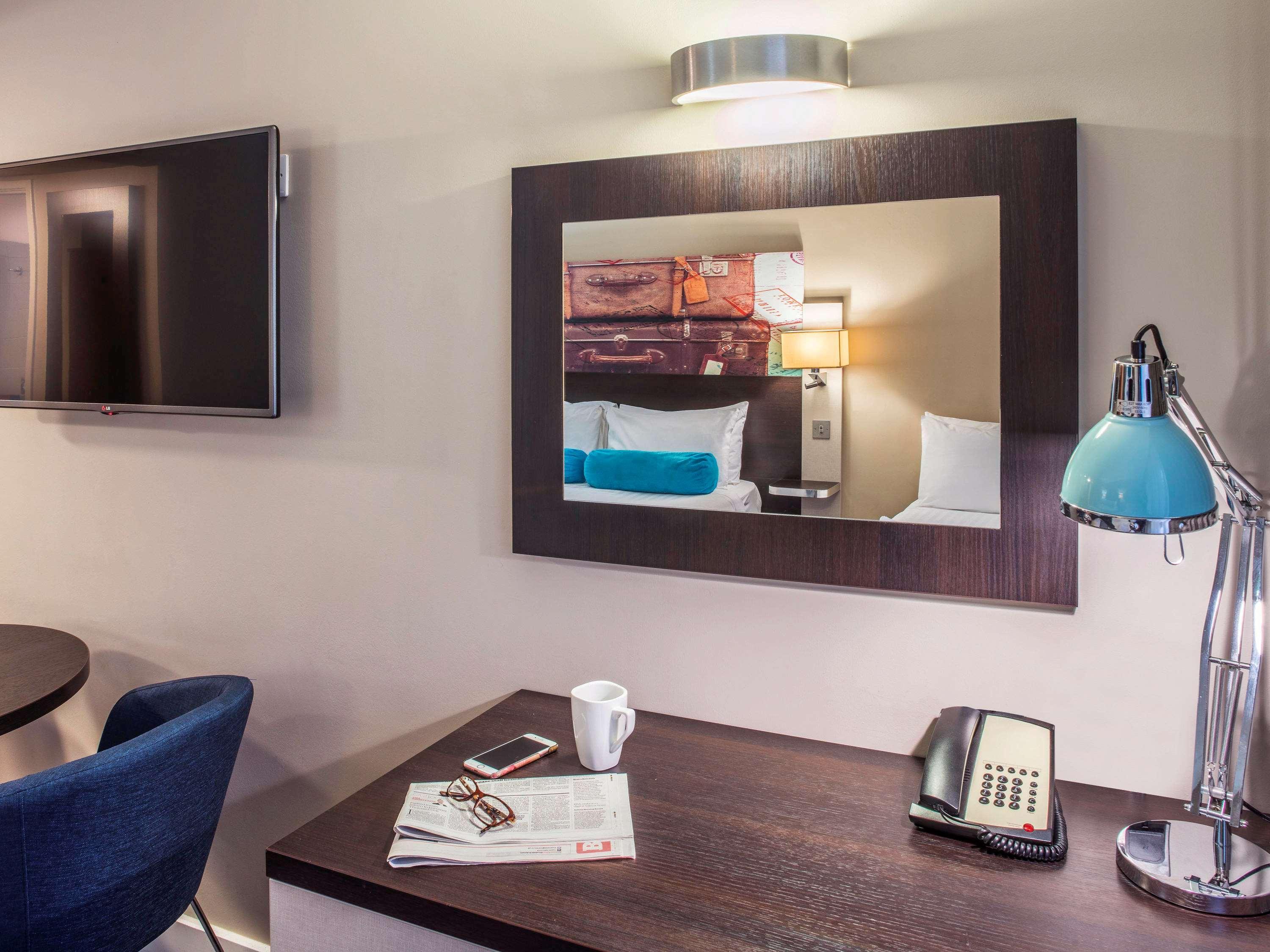 Mercure London Heathrow Airport Hillingdon Ngoại thất bức ảnh